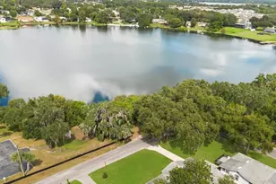 1210 E Caroline St, Tavares, FL 32778 - Photo 1