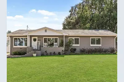 1210 E Caroline Street, Tavares, FL 32778 - Photo 2