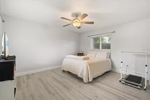 1210 E Caroline St, Tavares, FL 32778 - Photo 30