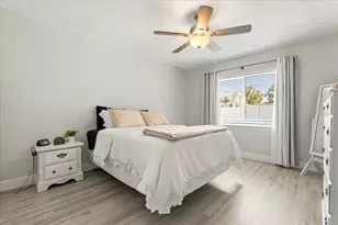 1210 E Caroline St, Tavares, FL 32778 - Photo 26