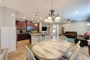 126 Bayou Bend Rd, Groveland, FL 34736 - Photo 8