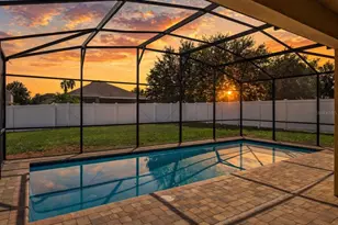 2566 Limerick Cir, Grand Island, FL 32735 - Photo 2
