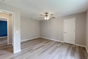 1402 Shirley Dr, Lakeland, FL 33810 - Photo 8