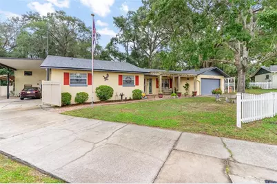 712 Southern Drive, Fruitland Park, FL 34731 - Photo 2