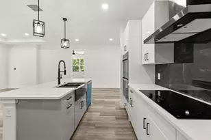 321 Water Shr Dr, Leesburg, FL 34748 - Photo 4