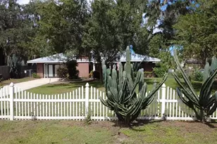 1208 Cr 463B, Lake Panasoffkee, FL 33538 - Photo 1