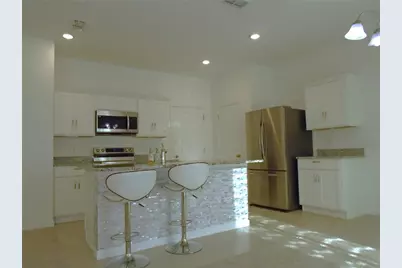 1991 Hemingway Circle, Groveland, FL 34736 - Photo 10