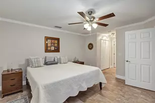 26925 White Plains Way, Leesburg, FL 34748 - Photo 14