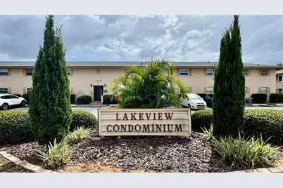 1100 E Caroline Street #123, Tavares, FL 32778 - Photo 2