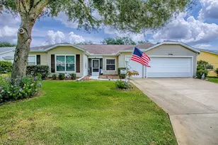 4949 Sawgrass Lake Cir, Leesburg, FL 34748 - Photo 2