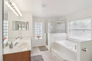 36711 Alaqua Ct, Eustis, FL 32736 - Photo 16