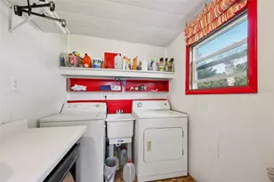 1127 Belmont Cir, Tavares, FL 32778 - Photo 26