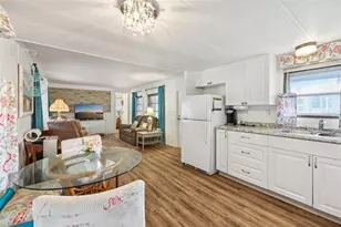 1127 Belmont Cir, Tavares, FL 32778 - Photo 14