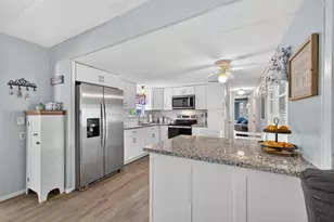 2718 Vindale Rd, Tavares, FL 32778 - Photo 12