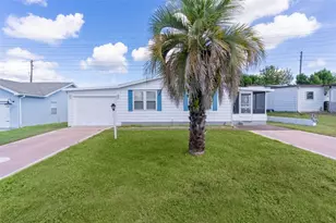 817 Hibiscus Dr, The Villages, FL 32159 - Photo 1