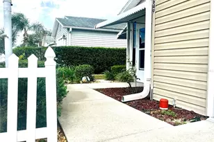 1649 Campos Dr, The Villages, FL 32162 - Photo 2