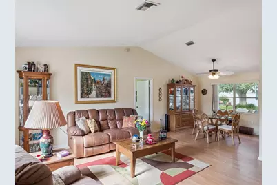 26104 Newcombe Circle, Leesburg, FL 34748 - Photo 6
