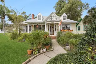 1021 E 3rd Ave, Mount Dora, FL 32757 - Photo 1