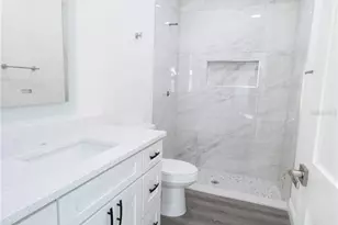 2276 Cr 423, Lake Panasoffkee, FL 33538 - Photo 8