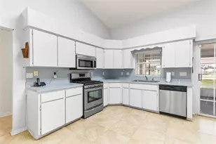 5606 Laver St, Leesburg, FL 34748 - Photo 8
