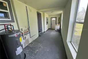 348 S Central Ave, Umatilla, FL 32784 - Photo 12