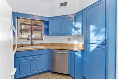 401 Clusterwood Drive, Yalaha, FL 34797 - Photo 14