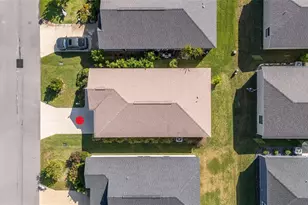 3818 Miragalia Ln, The Villages, FL 32163 - Photo 2