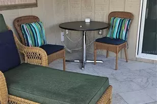 516 Villas Dr, Venice, FL 34285 - Photo 6