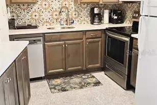 516 Villas Dr, Venice, FL 34285 - Photo 16