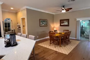 1092 Incorvaia Wy, The Villages, FL 32163 - Photo 10