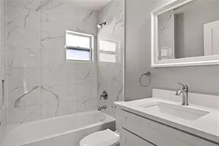 415 S Orange St, Mount Dora, FL 32757 - Photo 12