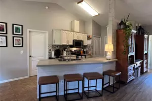 1022 Cr 463B, Lake Panasoffkee, FL 33538 - Photo 10