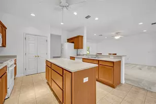 12176 SE 91st Ave, Summerfield, FL 34491 - Photo 16