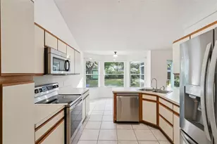 2640 Waterview Dr, Eustis, FL 32726 - Photo 16