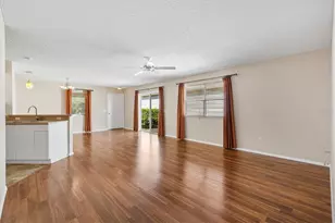 1611 Campos Dr, The Villages, FL 32162 - Photo 10