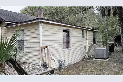 372 W Collins Street, Umatilla, FL 32784 - Photo 2