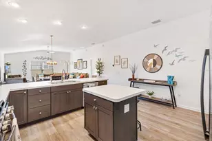 6899 Pam Pl, The Villages, FL 34762 - Photo 6