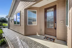 397 Alcove Dr, Groveland, FL 34736 - Photo 4