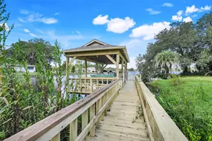 721 W Lakeshore Dr, Clermont, FL 34711 - Photo 4