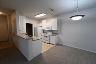 5014 Hemingway Cir, Haines City, FL 33844 - Photo 2