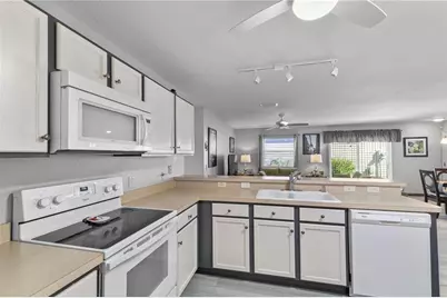 3374 Castlegate Court, The Villages, FL 32163 - Photo 12