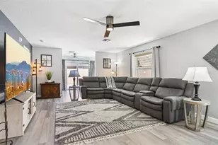 809 Alvarado Pl, The Villages, FL 32159 - Photo 12