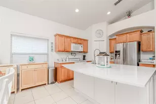 16714 Fresh Meadow Dr, Clermont, FL 34714 - Photo 4