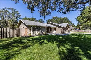 9740 Fairway Cir, Leesburg, FL 34788 - Photo 4