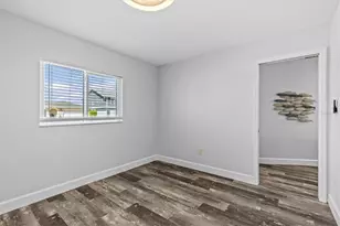 5524 Leeward Ln, New Port Richey, FL 34652 - Photo 18