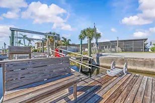 5524 Leeward Ln, New Port Richey, FL 34652 - Photo 6