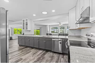 5524 Leeward Lane, New Port Richey, FL 34652 - Photo 8