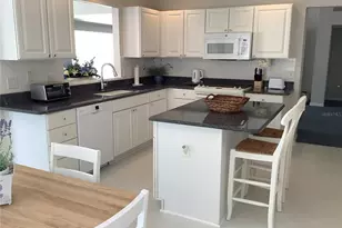 890 Haynesville Way, The Villages, FL 32162 - Photo 4