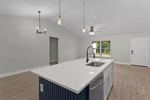 7957 N Primrose Dr, Citrus Springs, FL 34434 - Photo 14