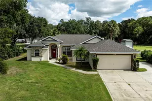 114 Wingfield Dr, Umatilla, FL 32784 - Photo 8